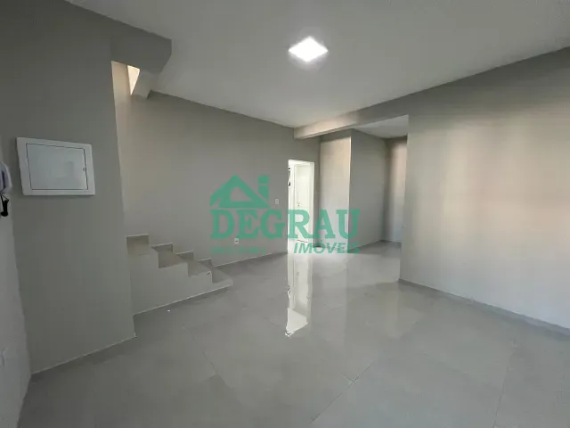 Casa 2 quartos e 1 banheiro, para alugar, no bairro Vila Nova em Itapeva
