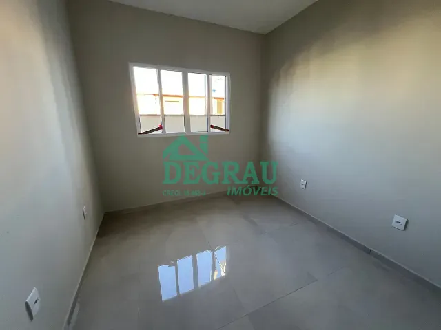 Casa 2 quartos e 1 banheiro, para alugar, no bairro Vila Nova em Itapeva