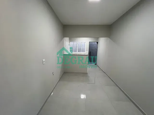 Casa 2 quartos e 1 banheiro, para alugar, no bairro Vila Nova em Itapeva