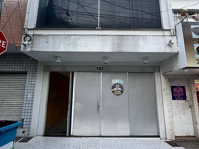 Casa para alugar, no bairro Centro em Paulo Afonso