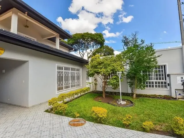 Prédio com 416m², à venda, no bairro Água Verde em Curitiba