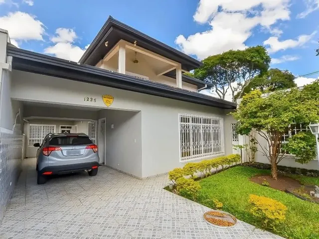 Prédio com 416m², à venda, no bairro Água Verde em Curitiba