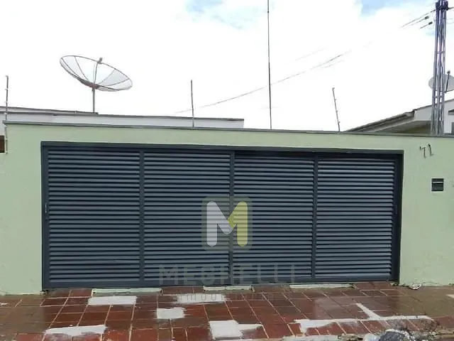 Casa com 250m² 2 quartos e 1 banheiro, para alugar, no bairro Centro em Serrana