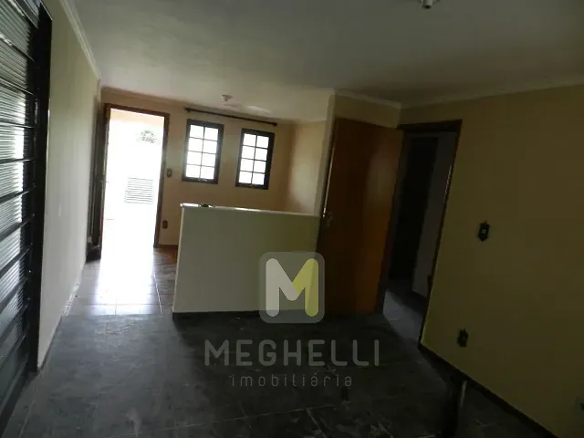 Casa com 250m² 2 quartos e 1 banheiro, para alugar, no bairro Centro em Serrana