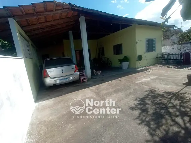Casa com 228m² 4 quartos e 2 banheiros, à venda, no bairro Costeira em Balneário Barra do Sul