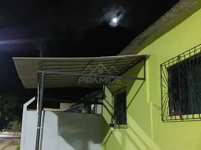 Casa com 400m² 2 quartos e 1 banheiro, à venda, no bairro Country Club em Poços de Caldas