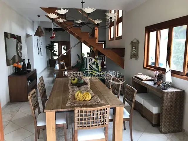 Casa com 588m², à venda, no bairro Morada da Praia em Bertioga