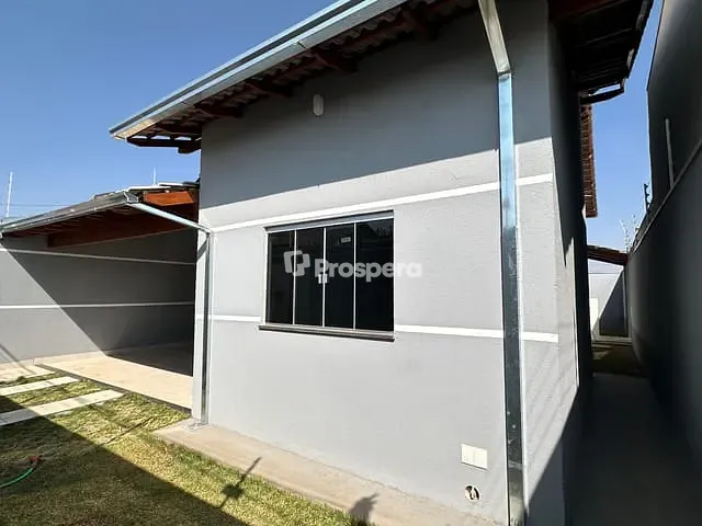 Casa com 200m² 3 quartos e 2 banheiros, à venda, no bairro Residencial Jardim Itália I e II Etapa em Anápolis