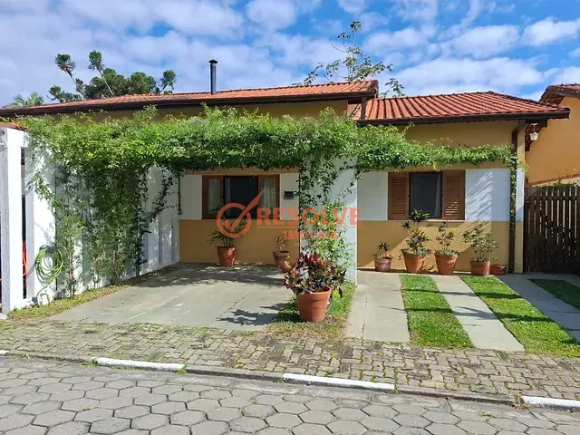 Casa com 330m² 2 quartos e 2 banheiros, à venda, no bairro Morro Branco em Guararema
