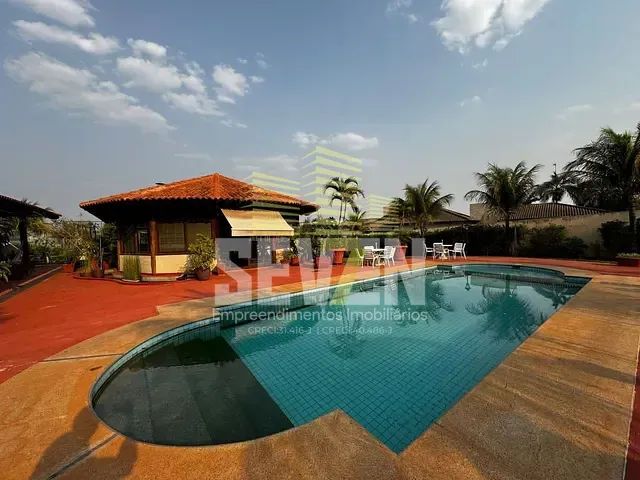 Casa com 6000m², à venda, no bairro Jardim Shangri-Lá em Bauru