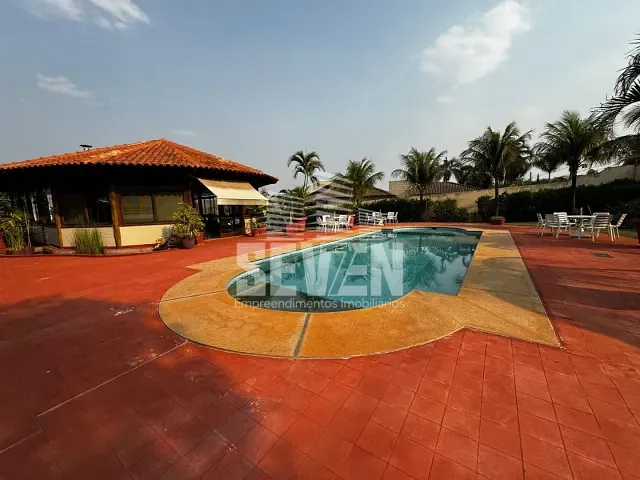 Casa com 6000m², à venda, no bairro Jardim Shangri-Lá em Bauru