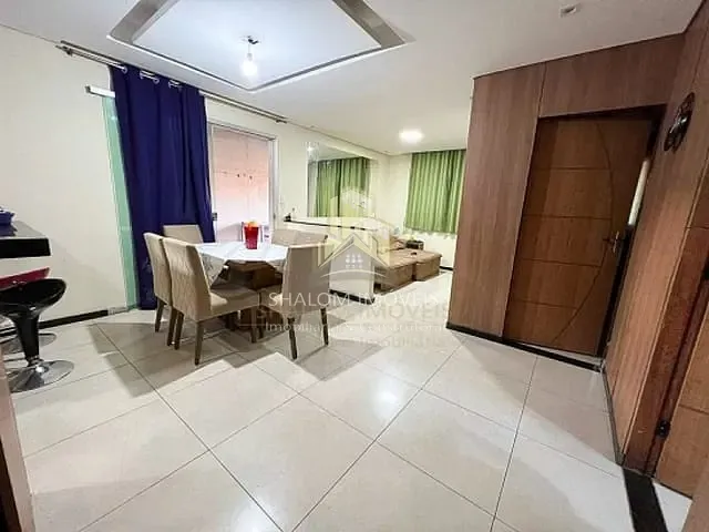 Casa com 125m² 3 quartos e 2 banheiros, à venda, no bairro Parque Xangri-La em Contagem