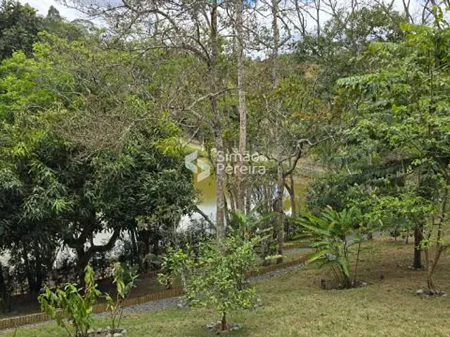 Casa com 4000m² 4 quartos e 6 banheiros, à venda, no bairro Balança em Simão Pereira
