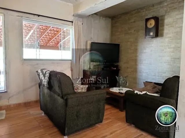 Casa com 196m² 2 quartos e 2 banheiros, à venda, no bairro Parque Bela Vista em Votorantim