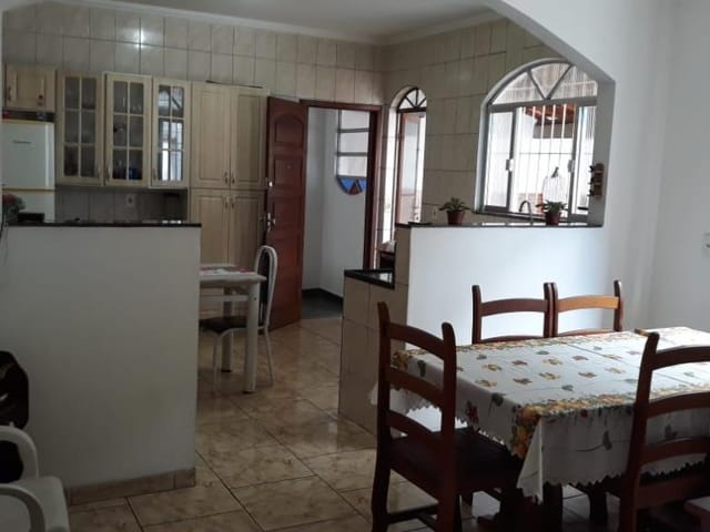 Casa com 756m² 3 quartos e 2 banheiros, à venda, no bairro Carlos Chagas em Juiz de Fora