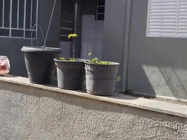 Casa 4 quartos e 1 banheiro, à venda, no bairro Jardim São Pedro em Mogi das Cruzes