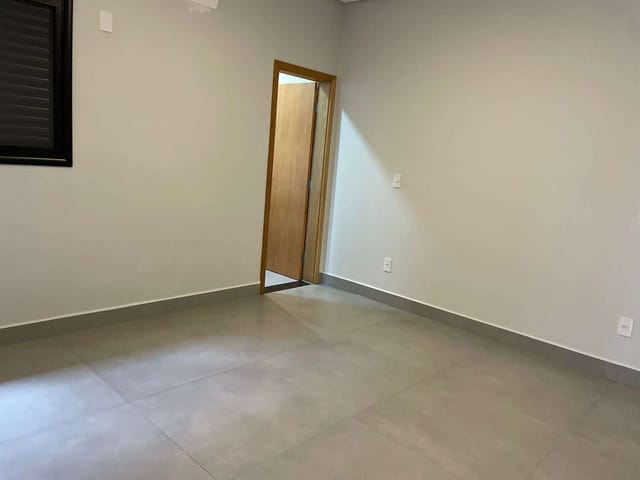 Casa com 135m² 3 quartos e 2 banheiros, à venda, no bairro Vila Vitória II em Indaiatuba