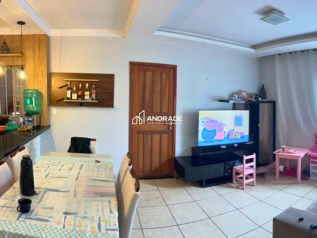 Casa com 140m² 2 quartos e 1 banheiro, à venda, no bairro Residencial Interlagos em Apucarana