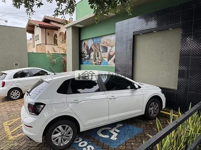 Casa com 400m², para alugar, no bairro Vila Guedes de Azevedo em Bauru