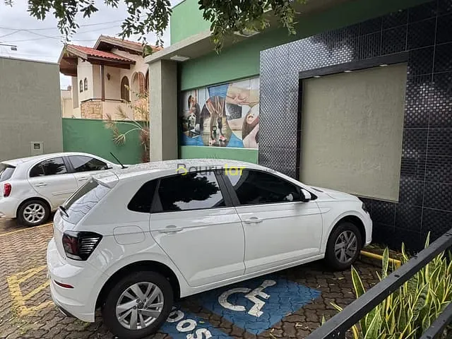 Casa com 400m², para alugar, no bairro Vila Guedes de Azevedo em Bauru