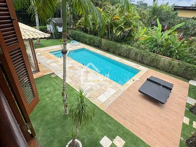 Casa 4 quartos e 5 banheiros, à venda, no bairro Balneário Praia do Pernambuco em Guarujá