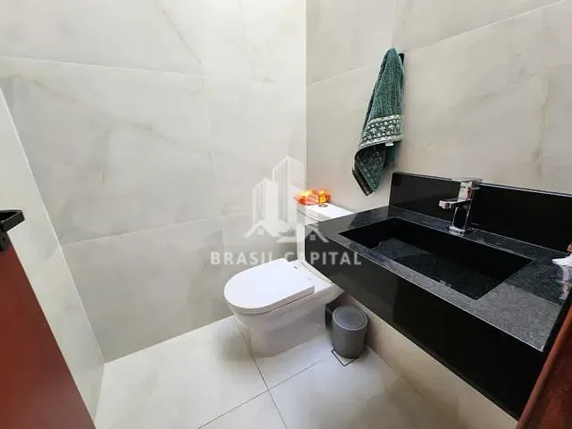 Casa 3 quartos e 4 banheiros, à venda, no bairro Horto Florestal em Sorocaba
