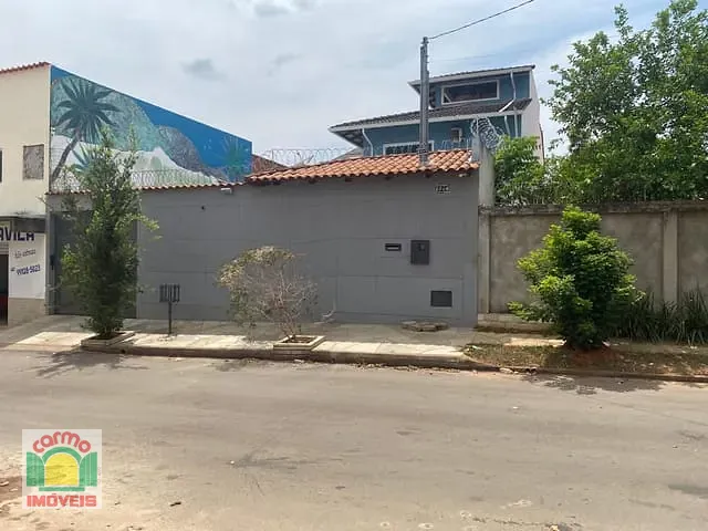 Casa com 360m² 7 quartos e 7 banheiros, à venda, no bairro Jardim Santa Barbara em Pirenópolis