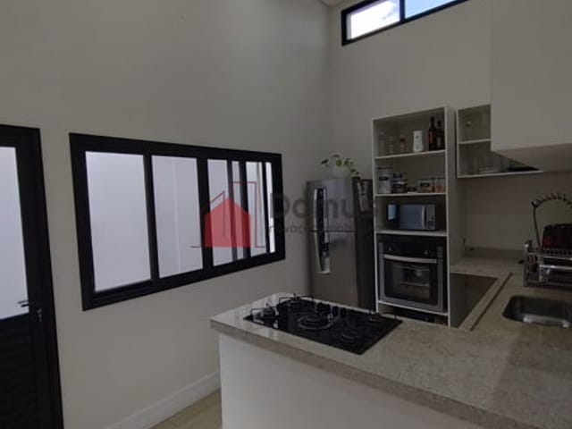 Casa com 199m² 2 quartos e 3 banheiros, à venda, no bairro Vila Prado em Pindamonhangaba
