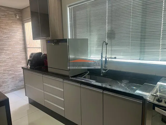 Casa 3 quartos e 3 banheiros, à venda, no bairro Jardim Santa Marta em Sorocaba