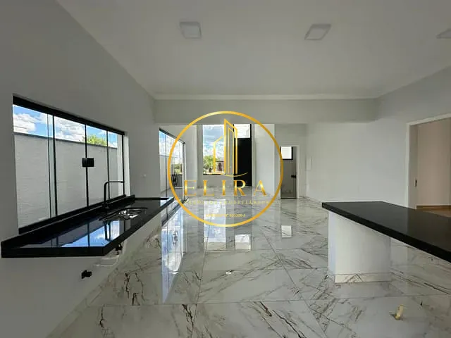 Casa com 304m² 3 quartos e 3 banheiros, à venda, no bairro Jardim Recanto das Águas em Nova Odessa