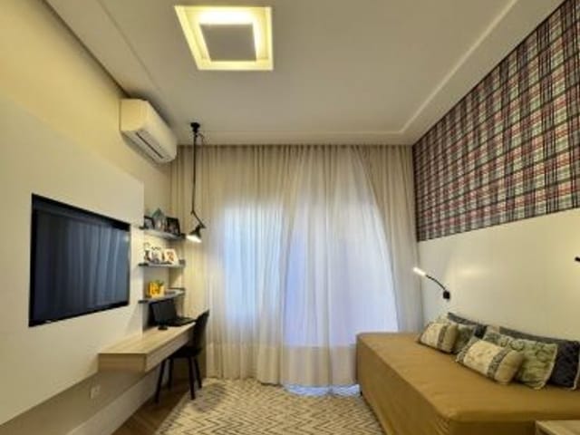 Casa com 450m² 3 quartos e 3 banheiros, à venda, no bairro Jardim do Golfe em São José dos Campos