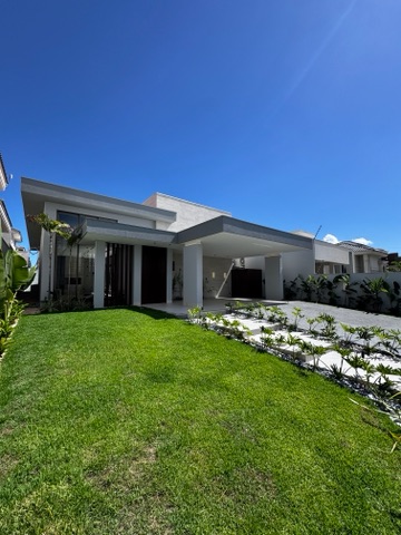 Casa 3 quartos e 4 banheiros, à venda, no bairro Parque dos Ingás em Nova Mutum