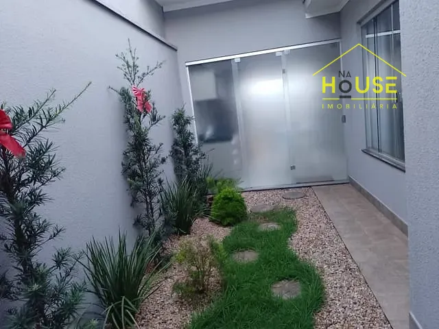 Casa com 214m², à venda, no bairro Parque Residencial do Lago em Votuporanga
