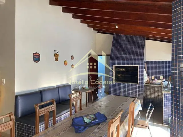 Sobrado com 360m² 3 quartos e 4 banheiros, à venda, no bairro Jardim Shangri-Lá em Cuiabá