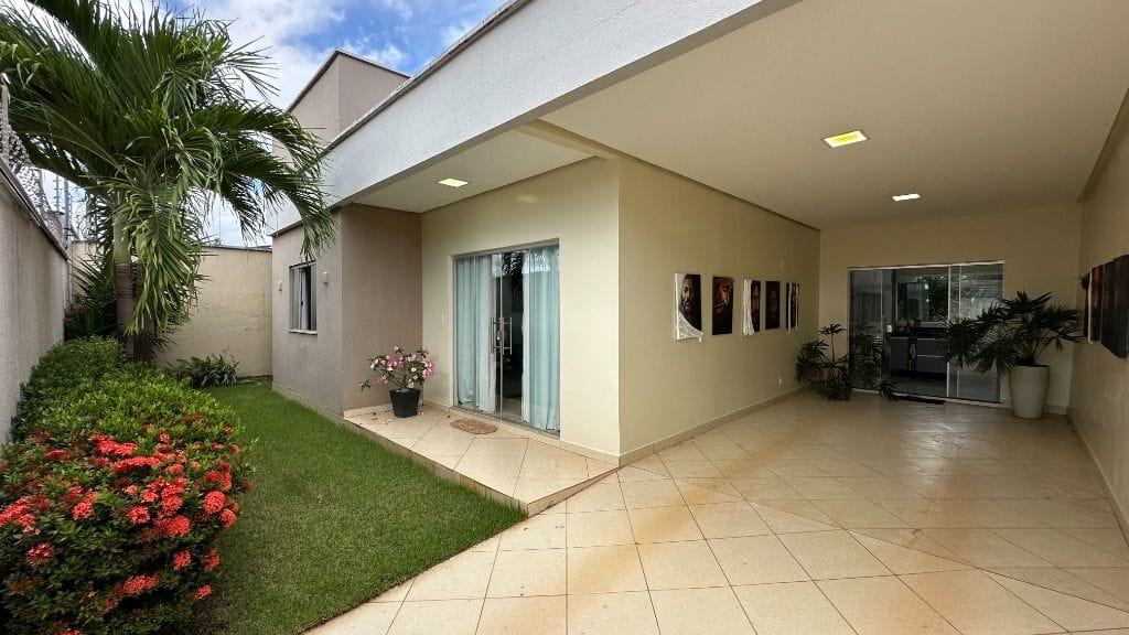Casa à venda com 3 quartos, 160m² - Foto 2
