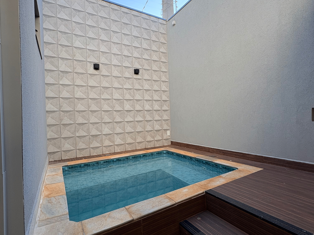 Casa com 160m² 3 quartos e 2 banheiros, à venda, no bairro Esplanada Primo Meneghetti em Franca