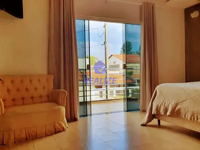 Casa com 250m² 3 quartos e 4 banheiros, à venda, no bairro Altos do Paraíso em Botucatu