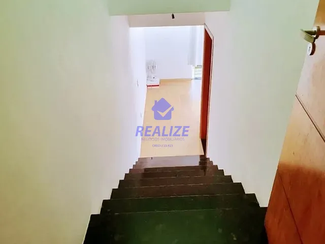 Casa com 250m² 3 quartos e 4 banheiros, à venda, no bairro Altos do Paraíso em Botucatu