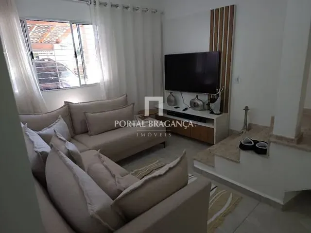 Casa com 220m² 3 quartos e 3 banheiros, à venda, no bairro Vila Santa Libânia em Bragança Paulista