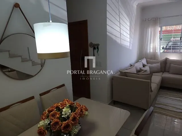 Casa com 220m² 3 quartos e 3 banheiros, à venda, no bairro Vila Santa Libânia em Bragança Paulista