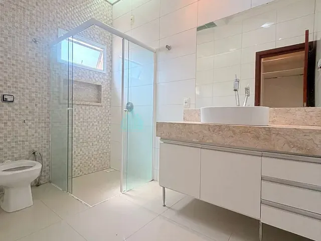 Casa 3 quartos e 3 banheiros, à venda, no bairro Alto da Boa Vista em Catalão