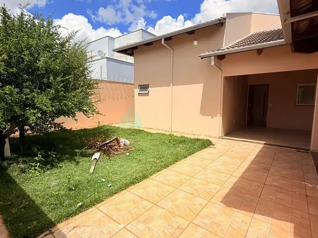 Casa 3 quartos e 3 banheiros, à venda, no bairro Alto da Boa Vista em Catalão