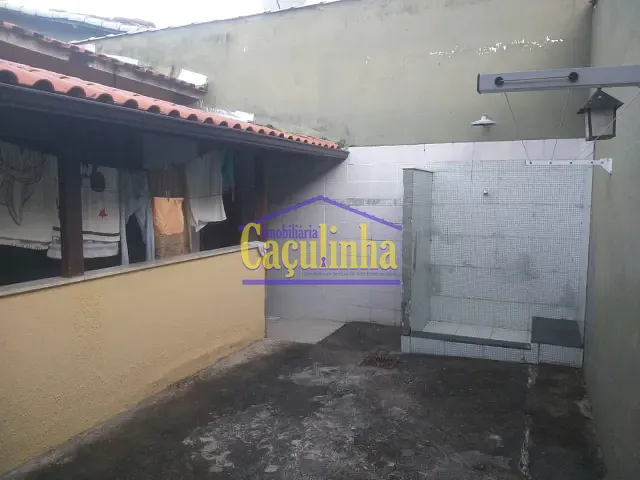 Casa com 1m² 3 quartos e 1 banheiro, à venda, no bairro Vila Helena em Barra do Piraí