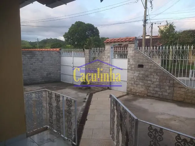 Casa com 1m² 3 quartos e 1 banheiro, à venda, no bairro Vila Helena em Barra do Piraí