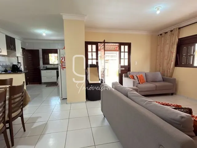 Casa com 250m² 3 quartos e 3 banheiros, à venda, no bairro Nova Parnamirim em Parnamirim
