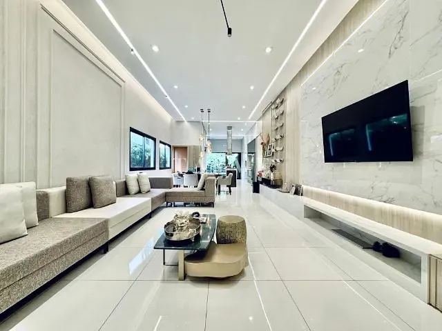 Casa com 376m² 3 quartos e 4 banheiros, à venda, no bairro Vivendas do Arvoredo em Londrina