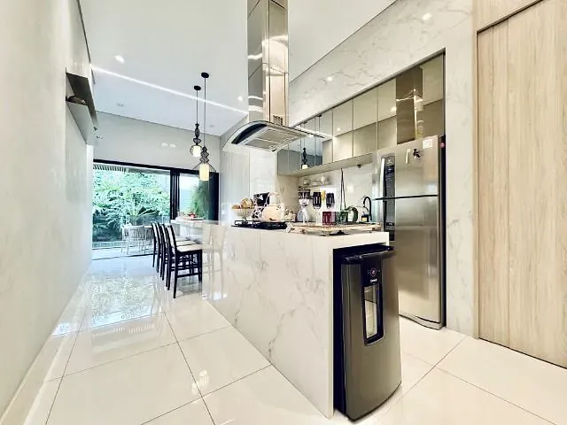 Casa com 376m² 3 quartos e 4 banheiros, à venda, no bairro Vivendas do Arvoredo em Londrina