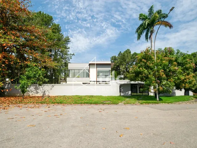 Casa 4 quartos e 6 banheiros, à venda ou para alugar, no bairro Barra da Tijuca em Rio de Janeiro