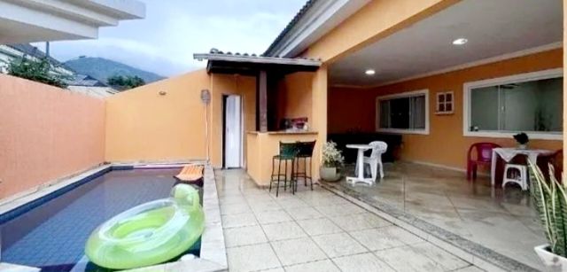 Casa com 200m² 3 quartos e 5 banheiros, à venda, no bairro Vargem Grande em Rio de Janeiro