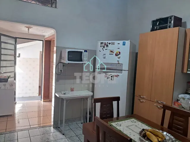 Ponto com 203m², à venda, no bairro Jardim das Nações em Taubaté